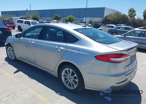 2020 Ford Fusion Plug-In Hybrid Titanium из США, поврежденный, VIN 3FA6P0SUXLR171936